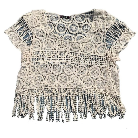 Boho Cropped Short Sleeve Lace Top - Picture 2 of 2